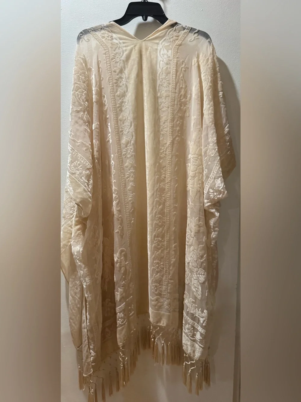 Free people Velvet dreams Blush Pink Fringe Velvet Kimono